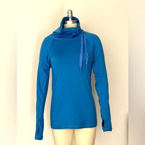 Nike Pro Fashion x Fitness Funnel-Neck Top